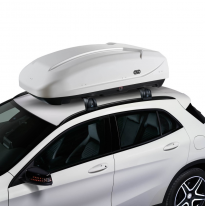 BAUL DE TECHO CRUZ Paddock elite 400B -blanco brillo- Cofre de techo premium con diseño deportivo y espacio de carga optimizado.