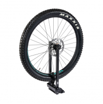 CRUZ roof wheel carrier Portarruedas funcional para el techo.