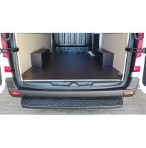 KIT PASOS DE RUEDA COLOR MARRON 9MM MADERA CONTRACHAPADO DE ABEDUL CON CAPAS FENOLICAS V.W. CADDY 21-&gt;  FURGON  L1