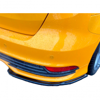 Difusores laterales traseros Oneway aptos para Ford Focus ST MK3 Facelift 2015-2018 - Negro brillante