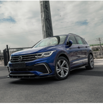 Faldones laterales Oneway Set aptos para Volkswagen Tiguan II R/R-Line Facelift 2020-2024 - Negro brillante