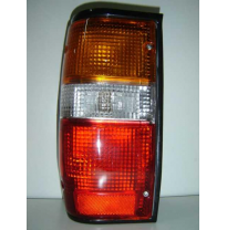 Mitsu L200 87-*Piloto Izq Cx Metalica