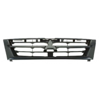 Mitsubishi Pajero 00-*Rejilla Negra