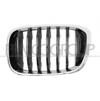 REJILLA IZQUIERDA NEGRA CON MARCO CROMADO