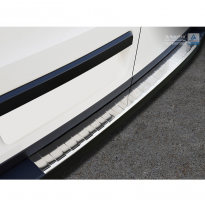 Protector paragolpes trasero acero inox Volkswagen Crafter TGE 2017- &#039;Ribs&#039;