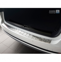 Protector paragolpes trasero acero inox Audi A4 B9 Avant 2015- &#039;Ribs&#039;