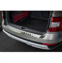 Protector paragolpes acero inox Skoda Octavia III Scout 2014- &#039;Ribs&#039;