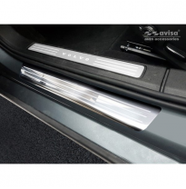 Protector Talonera De Puerta Acero Inox Volvo V60 Ii 2018- - &#039;Lines&#039; - 4-Piezas