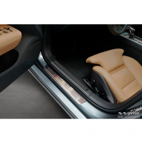 Protectores de umbral de puerta de acero inoxidable aptos para Volvo S60 III y V60 II 2018- - &#039;Lines&#039; - 4 piezas
