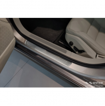 Protectores de umbral de puerta de acero inoxidable aptos para Volvo V90 y V90 Cross Country 2016- - &#039;Lines&#039; - 4 piezas