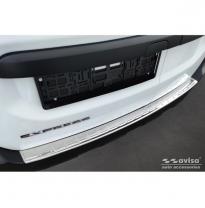 Protector de parachoques trasero de acero inoxidable apto para Renault Express Furgon 2021- &#039;Ribs&#039;