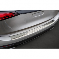 Protector de parachoques trasero en acero inoxidable para Mercedes GLC II (X254) 2022- &#039;Ribs&#039;.