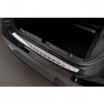 Protector de parachoques trasero en acero inoxidable para Mercedes EQE (V295) 2022- &#039;Ribs&#039;.