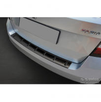 Protector de paragolpes trasero de acero inoxidable negro apto para Skoda Fabia III Combi 2014-2018 &#039;STRONG EDITION&#039; AVISA