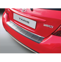 Protector Trasero Maletero Abs Toyota Yaris 3/5 Puertas 9/2014- &#039;Ribbed&#039; Negro