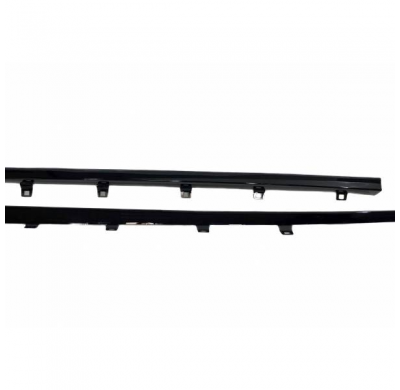 Taloneras Volkswagen Golf 7 / 7.5 Look Rline  Negro Brillante *Plástico ABS