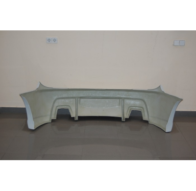 Paragolpes Trasero Hyundai  Coupe 02-08 Combat Fibra de vidrio