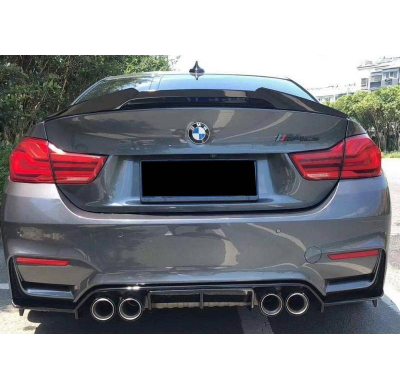 Kit De Carrocería BMW F80 Brillante Negro Look CS Plástico ABS