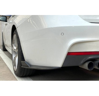 Punteras traseras BMW F30 2013-2019 Look M-Tech Negro Brillo Plástico ABS