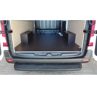 KIT PASOS DE RUEDA COLOR MARRON 9MM MADERA CONTRACHAPADO DE ABEDUL CON CAPAS FENOLICAS MAN TGE 17->  DOBLE CABINA  L3