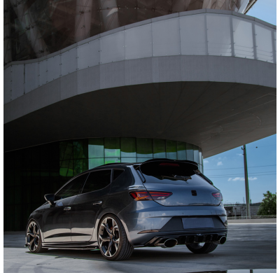 Difusor trasero Oneway apto para Seat Leon (5F) HB FR Facelift 2017-2020 - Negro brillante