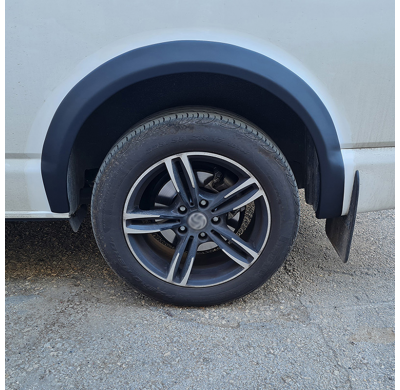 Embellecedores de paso de rueda Oneway Set compatibles con Volkswagen Transporter T6.1 2020-2022 (distancia entre ejes corta) -