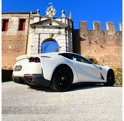 X-Pipe inox
 
 
 - Ferrari 812 Superfast 2017>> Coupè 6.5 V12 (588kW) 2017>> Ragazzon