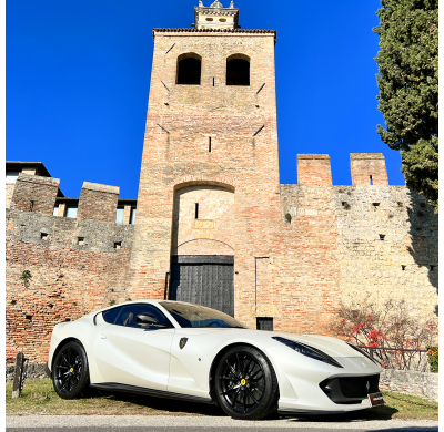 X-Pipe inox
 
 
 - Ferrari 812 Superfast 2017>> Coupè 6.5 V12 (588kW) 2017>> Ragazzon