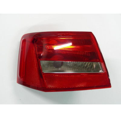 Audi A6 11-*Piloto Traser. Izq 4 Puertas