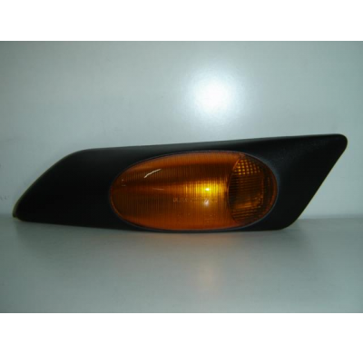 Iveco Daily 00-*Piloto Lateral Izq