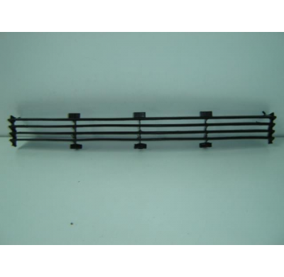 Ford Fiesta 96-*Rejilla P/Golpes Del C/Agujeros