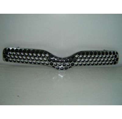 Toyota Yaris 99-*Rejilla Cromada