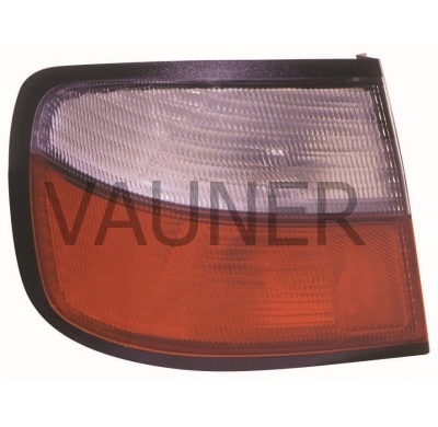 Nissan Primera 96-*Piloto Trasero Izq Rojo/Blanco 4p