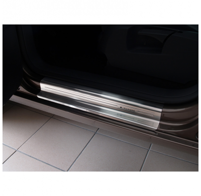 Protectores de umbral de puerta en acero inoxidable Volkswagen Touran 2006-2015 - 'Exclusivo' - 4 piezas