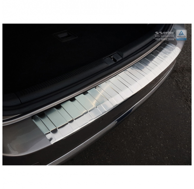 Protector de paragolpes trasero Inox Volkswagen Passat B7 Variant 2010-2014 'Ribs'