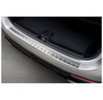 Protector de parachoques trasero en acero inoxidable para Mercedes GLC II (X254) 2022- 'Ribs'.