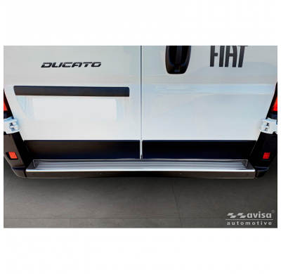 Protector de parachoques trasero de acero inoxidable Avisa compatible con Fiat Ducato III Facelift 2023- / Opel Movano III Facel