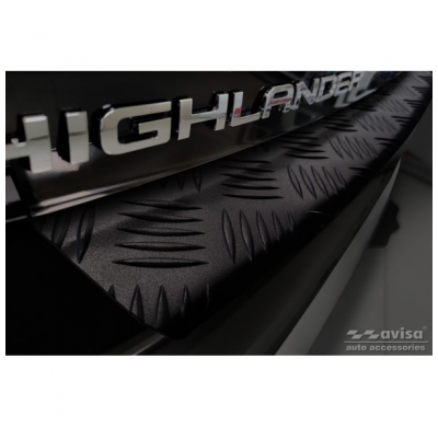 Protector de parachoques trasero de aluminio negro mate para Toyota Highlander IV (XU70) 2020- 'Riffled Plate'.