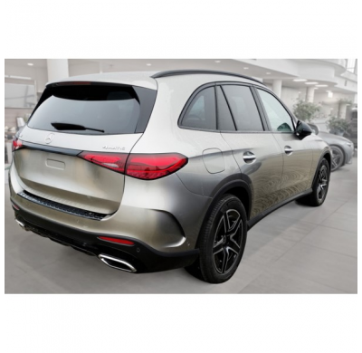 Protector de parachoques trasero de acero inoxidable con espejo negro para Mercedes GLC II (X254) 2022- 'Ribs'.