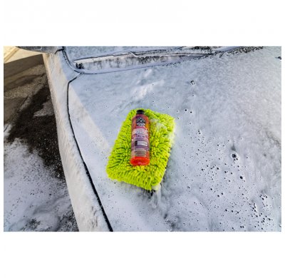 Limpiador de autos con espuma de nieve Sticky Snowball de Chemical Guys (473 ml)