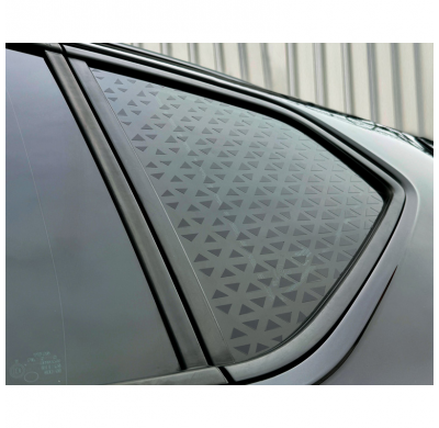 Adhesivo para ventana Foliatec Vector - Juego de 2 piezas 45 x 40 cm - Negro brillante