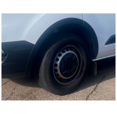 RGM Set Extensiones de pasos de rueda aptos para Ford Transit Custom 2018-2023 - Negro