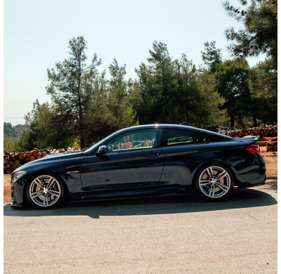 Kit de carrocería completo Oneway compatible con BMW M4 F82 (2014-2021) - Negro brillante Oneway