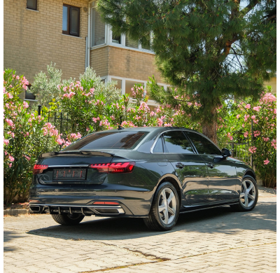 Difusores laterales traseros unidireccionales compatibles con Audi A4 (B9) Sedán/Avant Facelift 2019-2024 - Negro brillante Onew