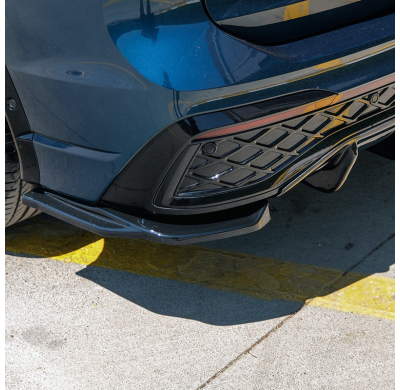 Difusores laterales traseros unidireccionales compatibles con Volkswagen Tiguan III (CT1) 2024- - Negro brillante Oneway