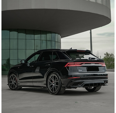 Faldones laterales Oneway Set compatibles con Audi Q8 S-Line y SQ8 MK1 2018-2023 - Negro brillante