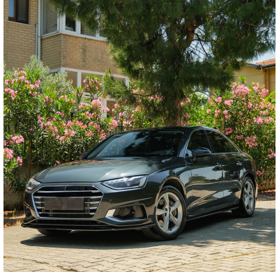 Faldones laterales Oneway Set compatibles con Audi A4 (B9) Sedán/Avant Facelift 2019-2024 - Negro brillante Oneway