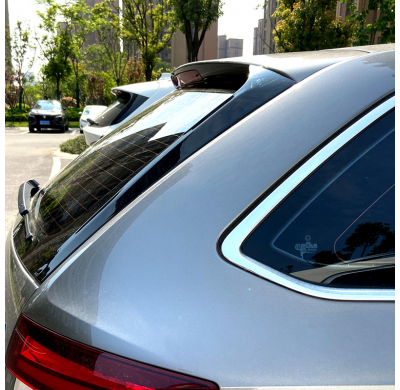 Añadidos laterales traseros para Skoda Octavia III Kombi 2013-2020 (excepto RS) (ABS negro brillante)