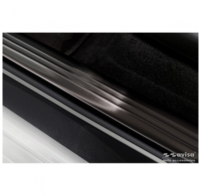 Protectores de umbral de puerta de acero inoxidable negros adecuados para Nissan Leaf II 2017- - 'Lines' - 4 piezas