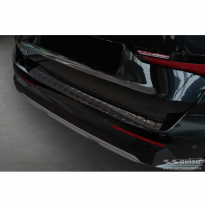 Protector de paragolpes trasero de acero inoxidable negro apto para BMW X1 (U11) 2022- &#039;Ribs&#039; AVISA